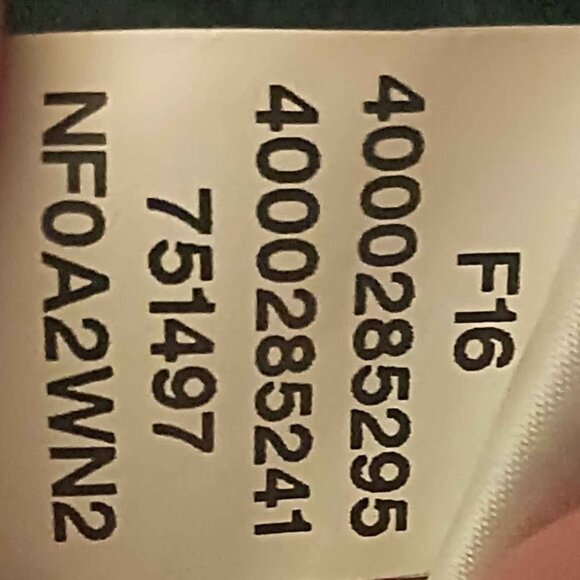 The North Face Quilted Jacket Extra Soft Inner Material in excellent condition L - Picture 4 of 10